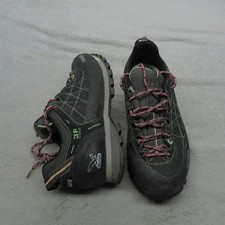 Salewa Women 7.5 Hiking Shoes